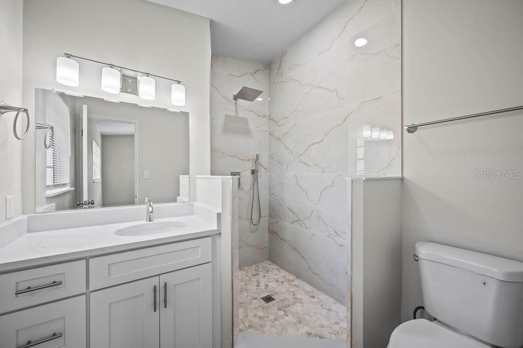 Image 12 of property listing at 600 VENTURA AVENUE, Orlando, FL 32805