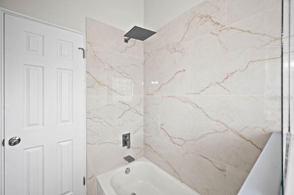 Image 15 of property listing at 600 VENTURA AVENUE, Orlando, FL 32805