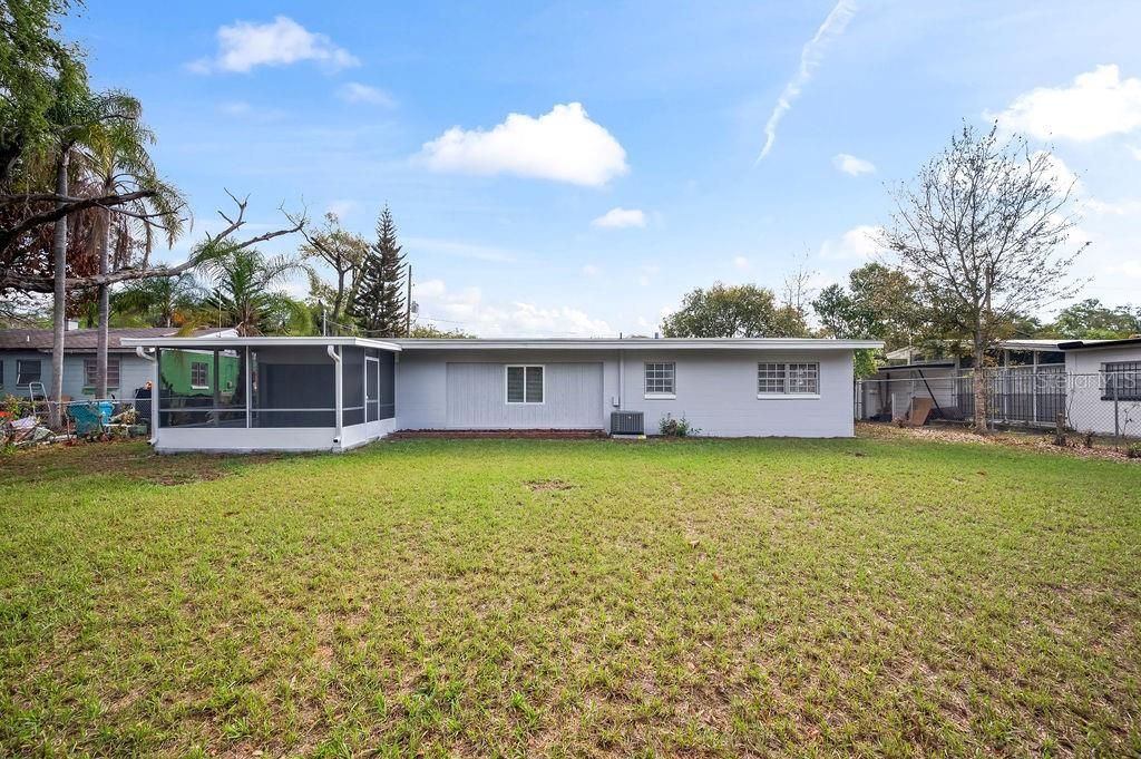 Image 5 of property listing at 600 VENTURA AVENUE, Orlando, FL 32805