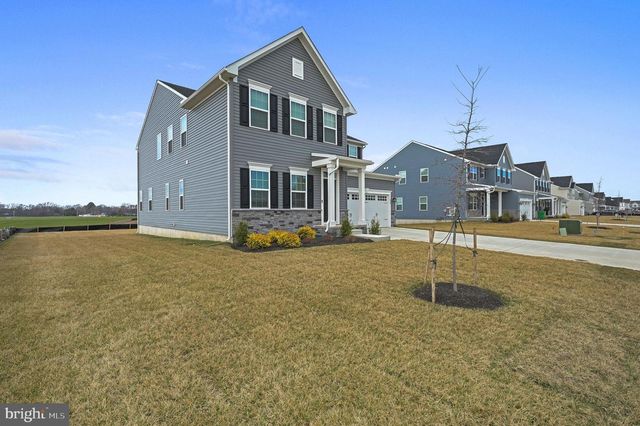 200 CHARLESTON CIR, Dover, DE 19904