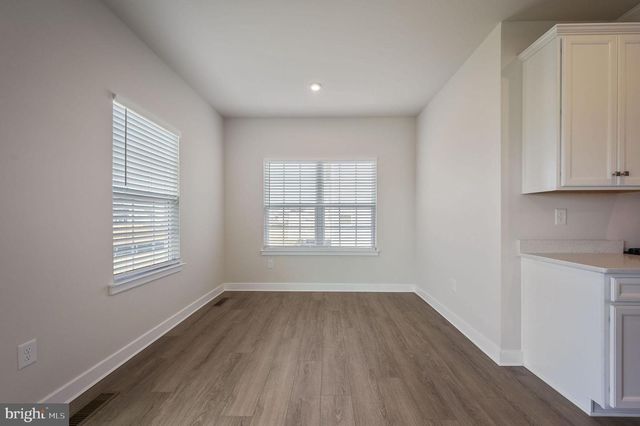 200 CHARLESTON CIR, Dover, DE 19904