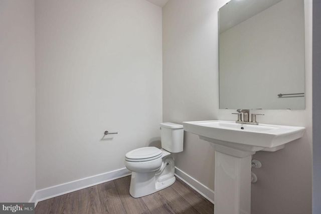 200 CHARLESTON CIR, Dover, DE 19904