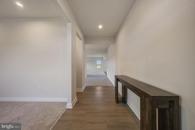 200 CHARLESTON CIR, Dover, DE 19904