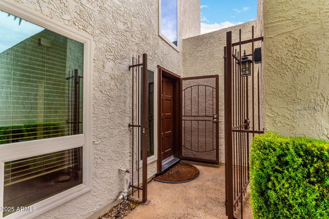 11615 N 40TH Way, Phoenix, AZ 85028