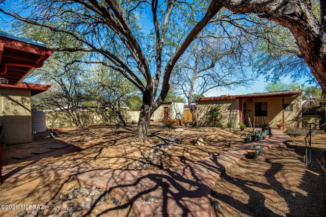 1814 N Santa Rosa Avenue, Tucson, AZ 85712
