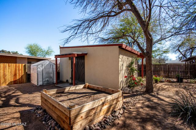 1814 N Santa Rosa Avenue, Tucson, AZ 85712