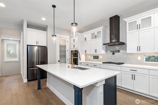 9513 38th Street E, Edgewood, WA 98371