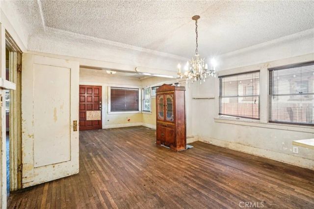 1334 E 9th Street East, Long Beach, CA 90813