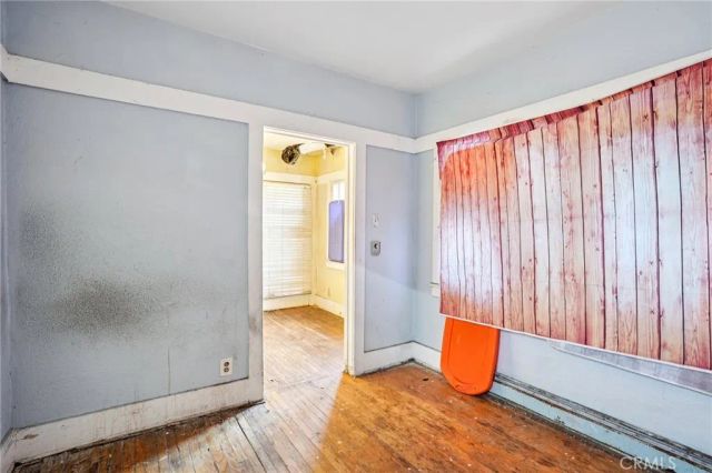 1334 E 9th Street East, Long Beach, CA 90813