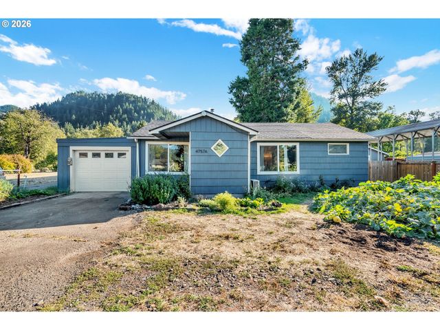 47576 RIVERVIEW St, Oakridge, OR 97463
