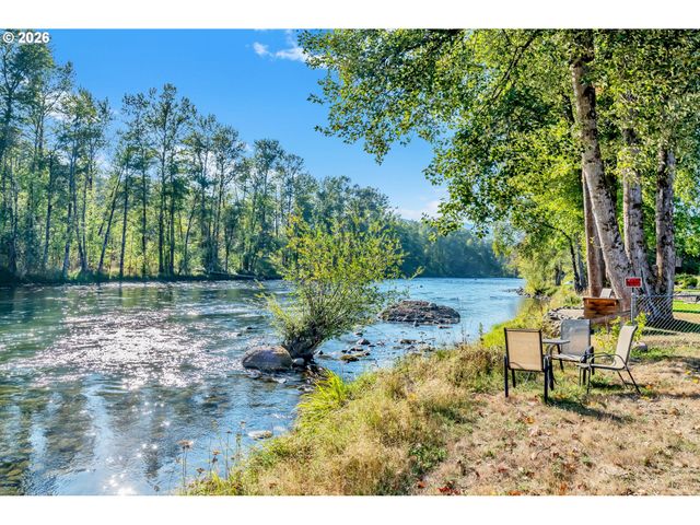 47576 RIVERVIEW St, Oakridge, OR 97463