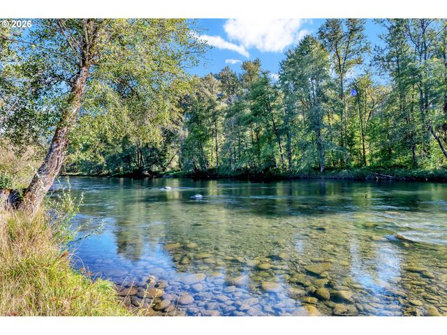 47576 RIVERVIEW St, Oakridge, OR 97463