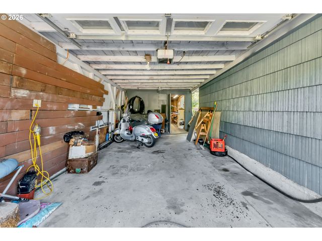 47576 RIVERVIEW St, Oakridge, OR 97463