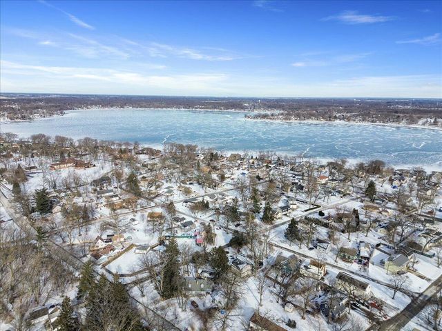 14082 Breakwater Lane, Cedar Lake, IN 46303