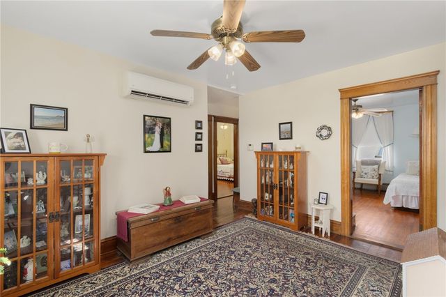 19 Bouvier Avenue, Lincoln, RI 02838
