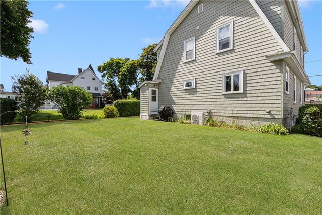 19 Bouvier Avenue, Lincoln, RI 02838