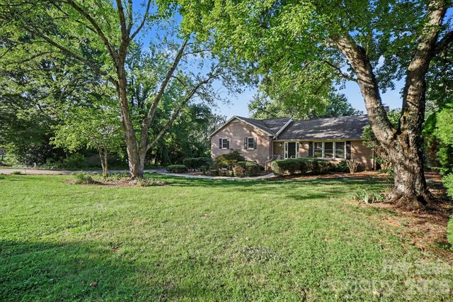 105 Windsong Court, Gastonia, NC 28056