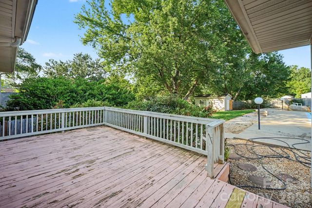 105 Windsong Court, Gastonia, NC 28056