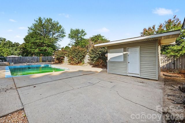 105 Windsong Court, Gastonia, NC 28056