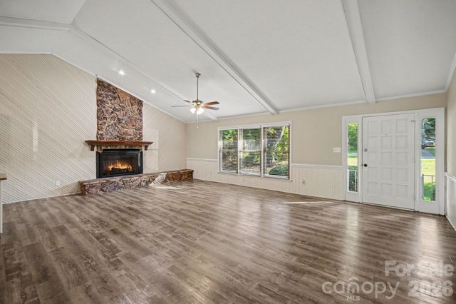 105 Windsong Court, Gastonia, NC 28056