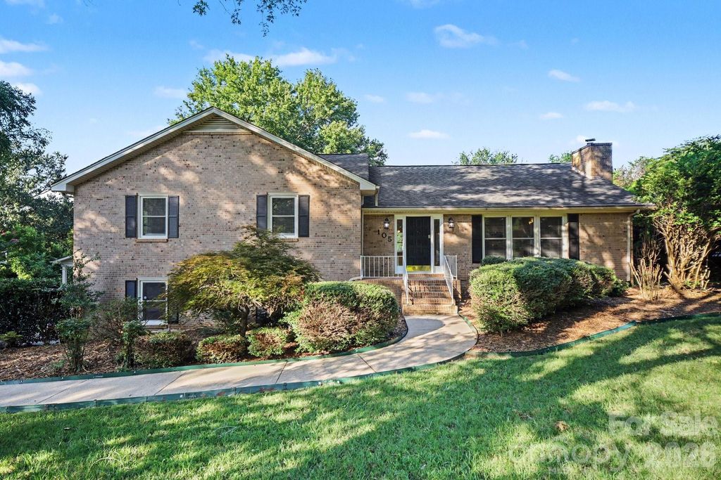 105 Windsong Court, Gastonia, NC 28056