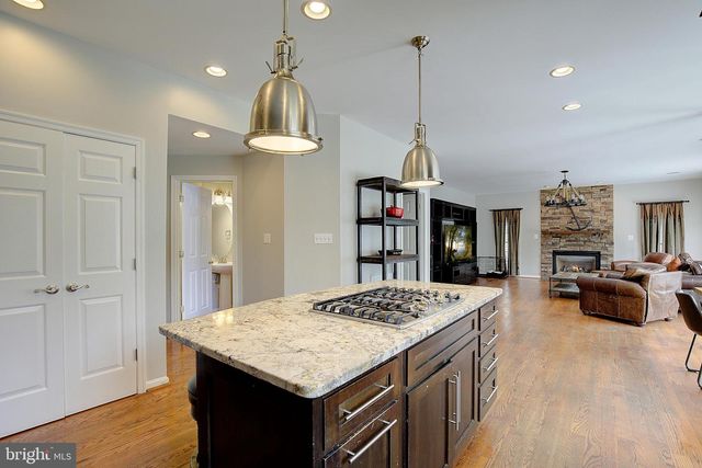 2407 LAWNDALE CT, Gambrills, MD 21054