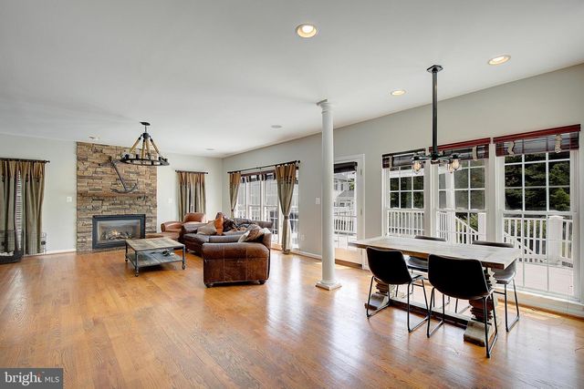 2407 LAWNDALE CT, Gambrills, MD 21054