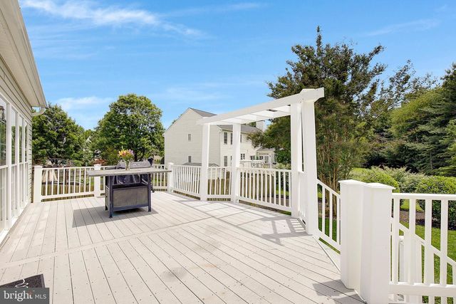 2407 LAWNDALE CT, Gambrills, MD 21054