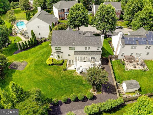 2407 LAWNDALE CT, Gambrills, MD 21054