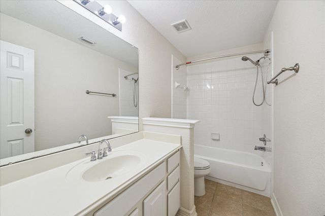 5211 Emerald Trace Court, Sugar Land, TX 77479