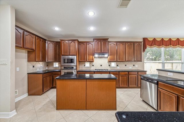 5211 Emerald Trace Court, Sugar Land, TX 77479