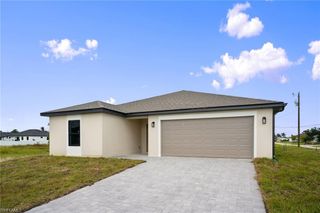 2812 23rd ST SW, Lehigh Acres, FL 33976