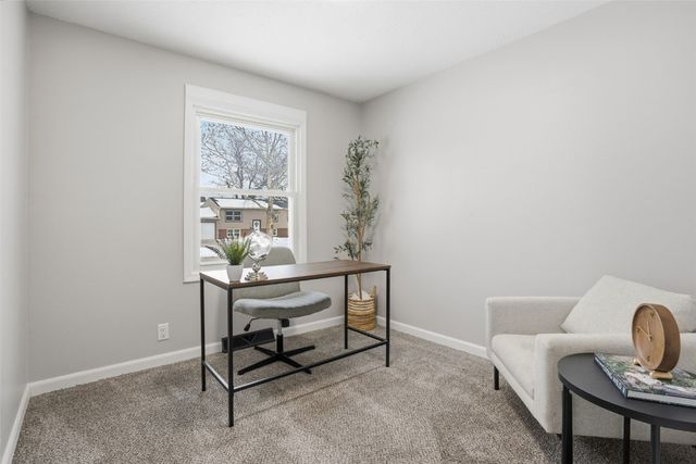 408 Jacolyn Drive NW, Cedar Rapids, IA 52405