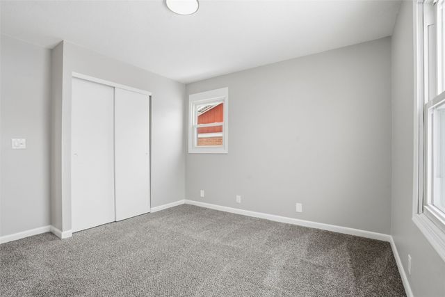 408 Jacolyn Drive NW, Cedar Rapids, IA 52405