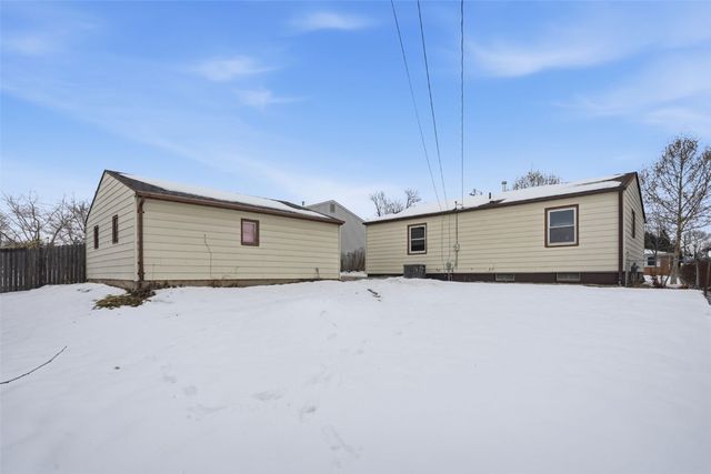 408 Jacolyn Drive NW, Cedar Rapids, IA 52405