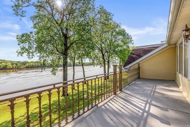 2015 Canal Pointe, Little Rock, AR 72202