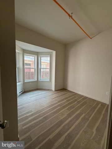 238 E Philadelphia St Apt 2, York, PA 17403