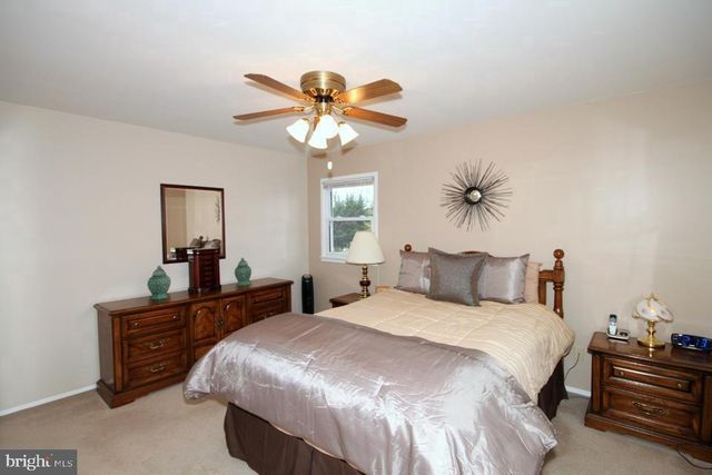 4700 PLAYFIELD ST, Annandale, VA 22003
