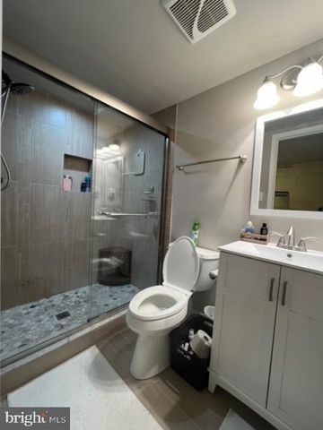 4700 PLAYFIELD ST, Annandale, VA 22003