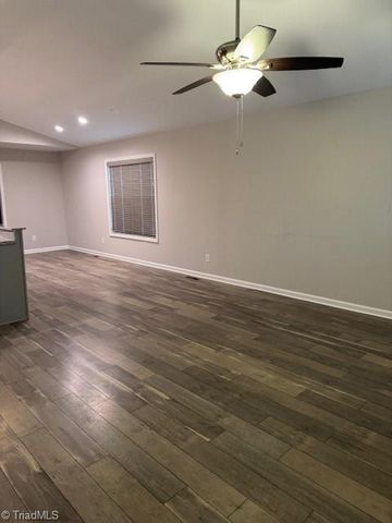 803 Leach Avenue, Thomasville, NC 27360