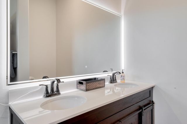 1601 County Road 466, Elgin, TX 78621