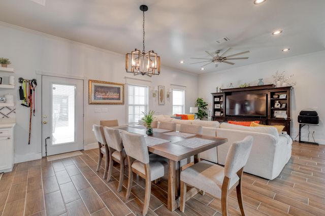 1601 County Road 466, Elgin, TX 78621