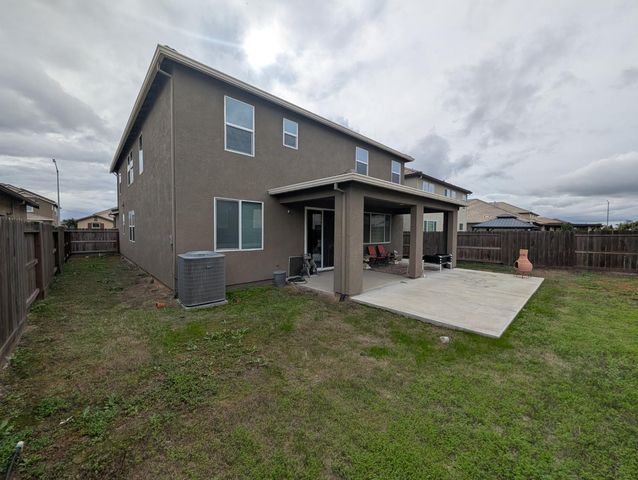 3211 Lennon Way, Stockton, CA 95212