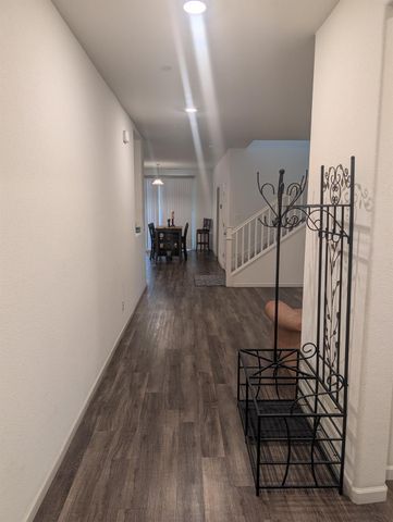 3211 Lennon Way, Stockton, CA 95212