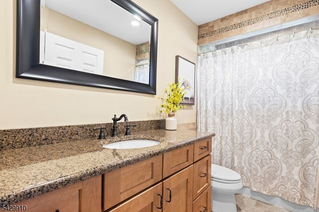 7 Bridget Way, Byram Twp., NJ 07871