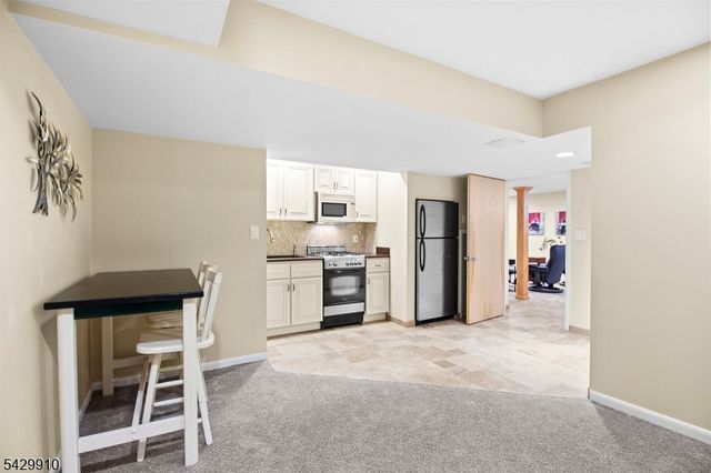 7 Bridget Way, Byram Twp., NJ 07871