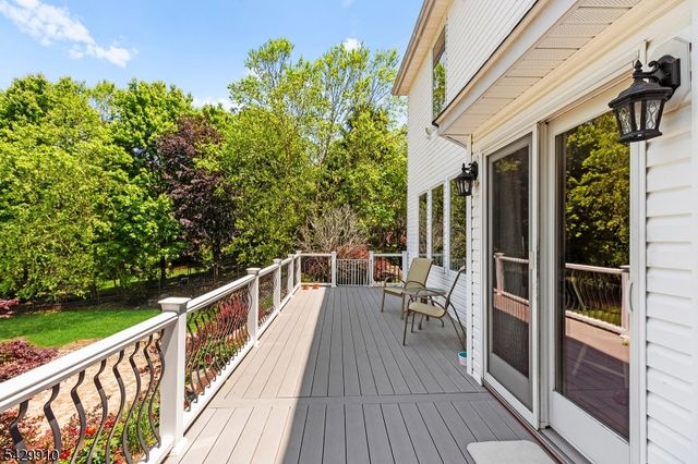 7 Bridget Way, Byram Twp., NJ 07871