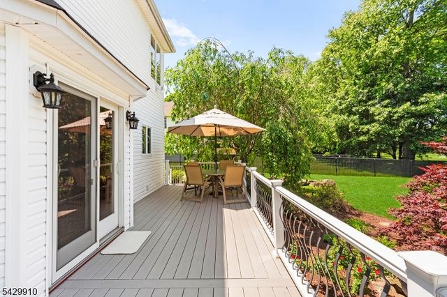 7 Bridget Way, Byram Twp., NJ 07871