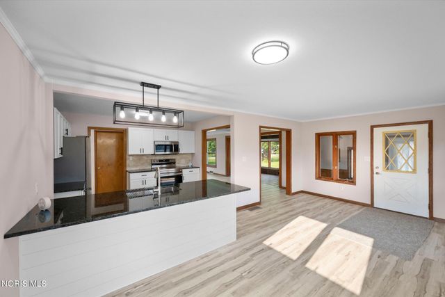 5837 Seaman Road, Oregon, OH 43616