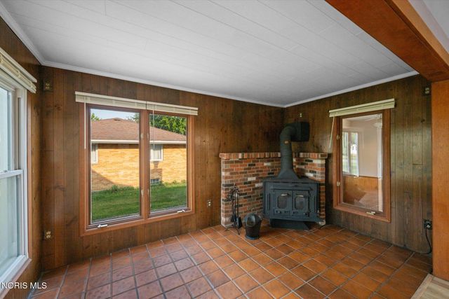 5837 Seaman Road, Oregon, OH 43616